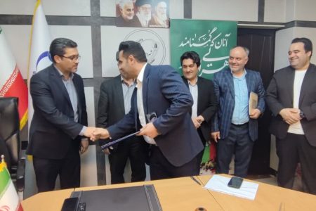 تجلیل و قدردانی شهردار ورامین از ۳۲ نفر از پرسنل منسوب به خانواده شهدا