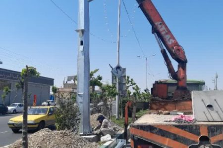 آغاز عملیات نصب سامانه های جدید ثبت هوشمند تخلفات راهنمایی و رانندگی در سطح شهر و مبادی ورودی وخروجی شهر ورامین