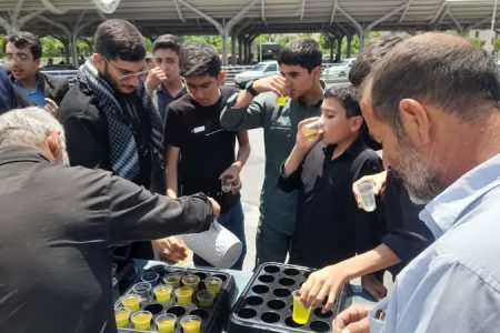 برگزاری ایستگاه پذیرایی از شهروندان ومشتاقان در مراسم تشییع شهدای خدمت در پایانه ایستگاه جوانمرد قصاب با میزبانی شهرداری ورامین
