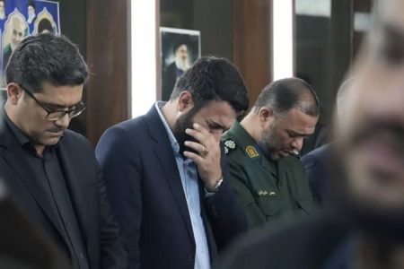 اجتماع مردم ولایت مدار شهرستان ورامین در پی شهادت سید مقاومت شهید القدس سید حسن نصرالله