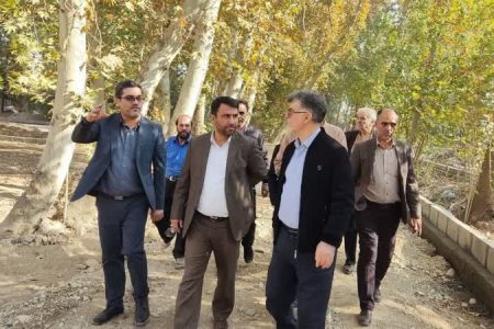 بازدید معاون استاندار وفرماندار ویژه شهرستان ورامین بهمراه شهردار ورئیس شورای اسلامی شهر از روند احداث بزرگترین بوستان شهری ورامین