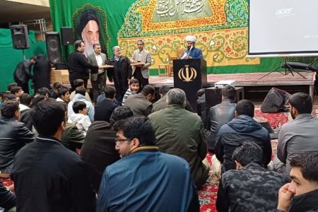 مراسم اختتامیه  اردوی راهیان نور شهرستان ورامین با تجلیل وتقدیر از خادمین